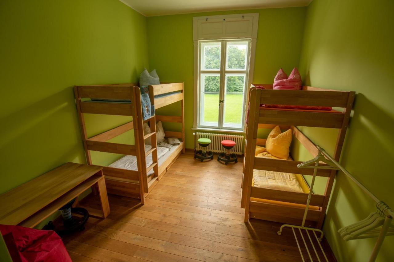 Familienhotel Schloss Leizen Bioverpflegung Exteriör bild