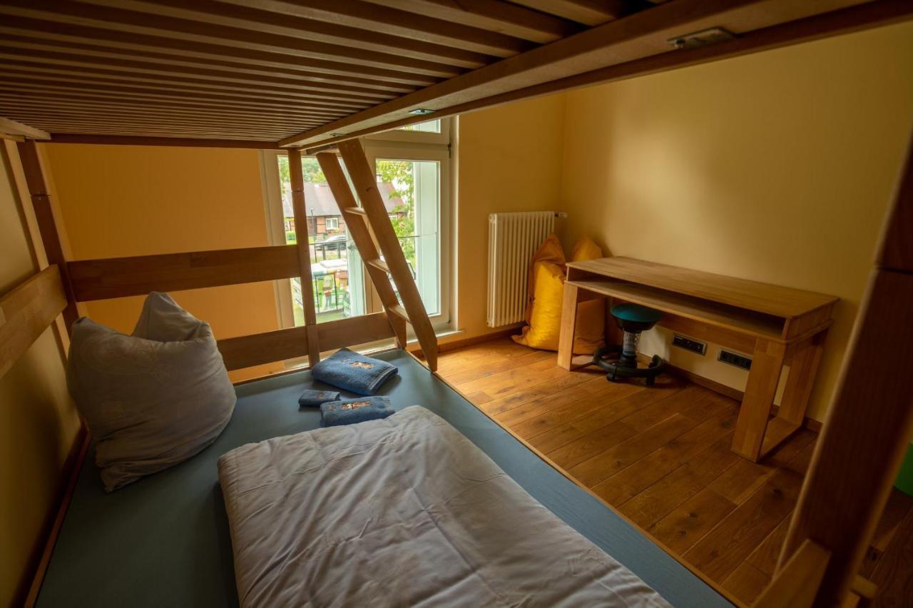 Familienhotel Schloss Leizen Bioverpflegung Exteriör bild