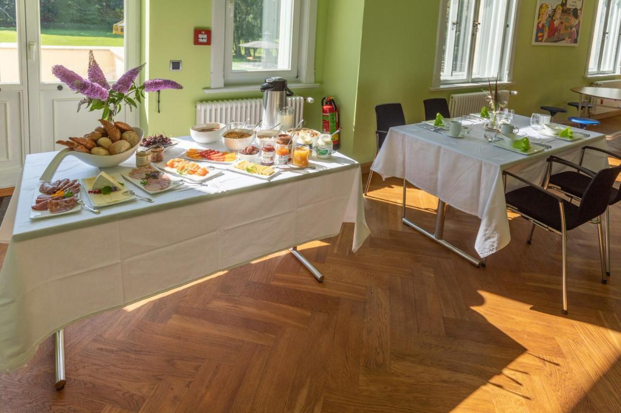 Familienhotel Schloss Leizen Bioverpflegung Exteriör bild