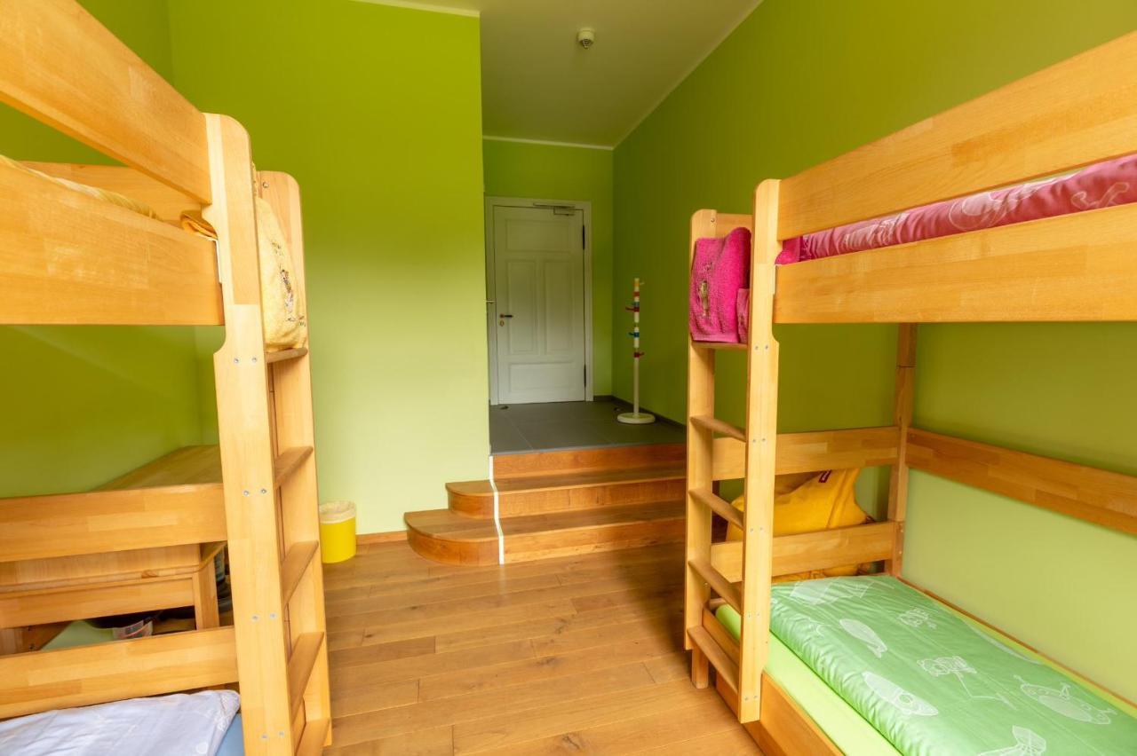 Familienhotel Schloss Leizen Bioverpflegung Exteriör bild
